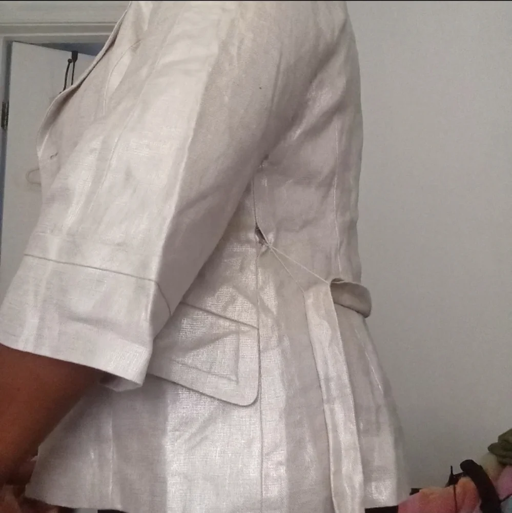 Brand NEW Semantiks linen metallic silver blazer - Picture 14 of 16